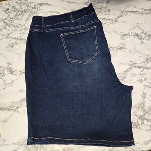 Bloomchic Size 28 Indigo Blue Faded Summer Casual Jean Shorts NWT